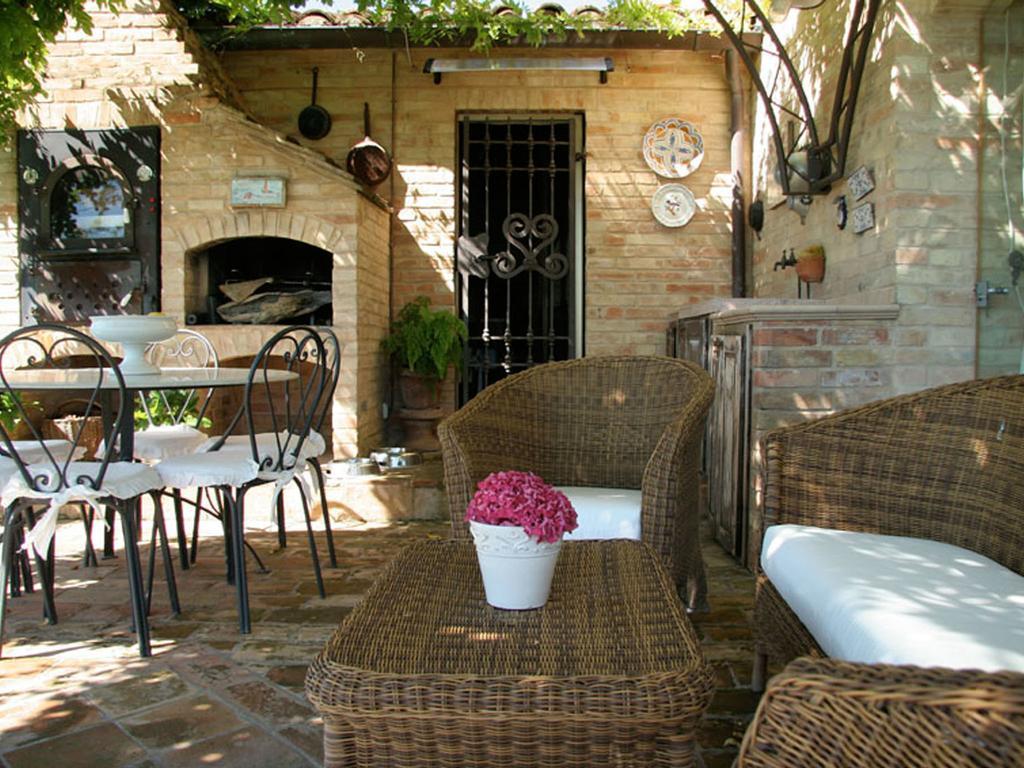 Villarondanella Fermo Extérieur photo