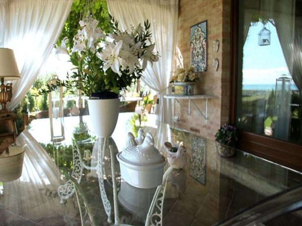 Villarondanella Fermo Extérieur photo