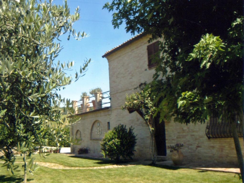 Villarondanella Fermo Extérieur photo